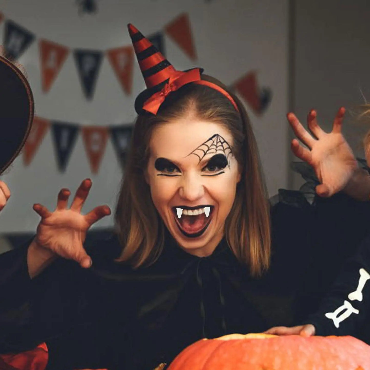 Retractable Vampire Fangs™